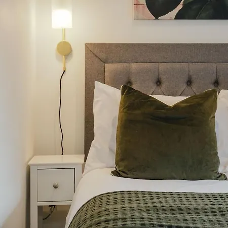The Brighton - Boutique In Cotham * Bristol